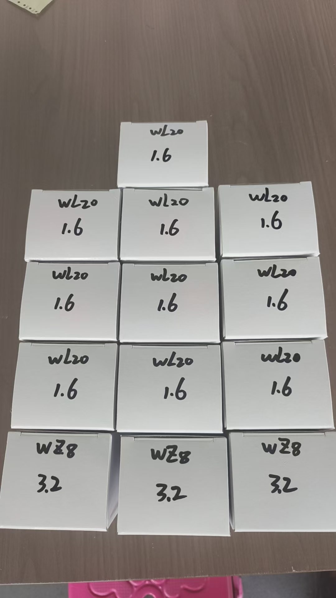 Two tube boxes labelled 1.6 mm WL20 lanthanated and 3.2 mm WZ8 zirconiated, 10 pieces ground finish, ANSI AWS A5.12M-98 and ISO 6848
